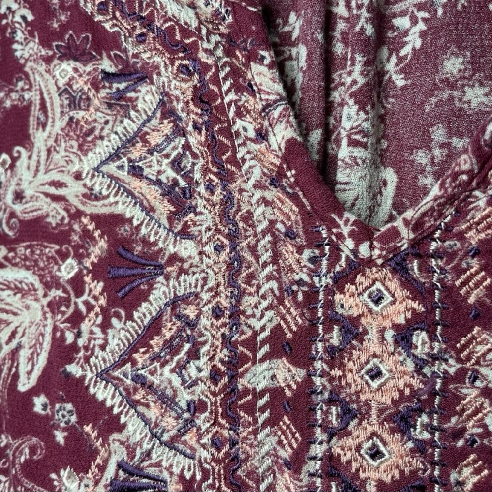 Knox Rose embroidered bell sleeve top - Picture 6 of 7
